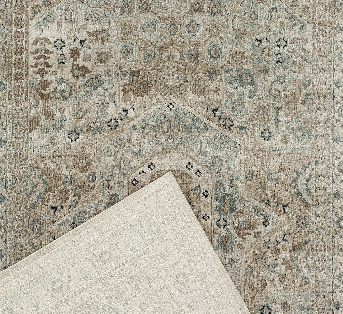 Manon Rug Beige Folded