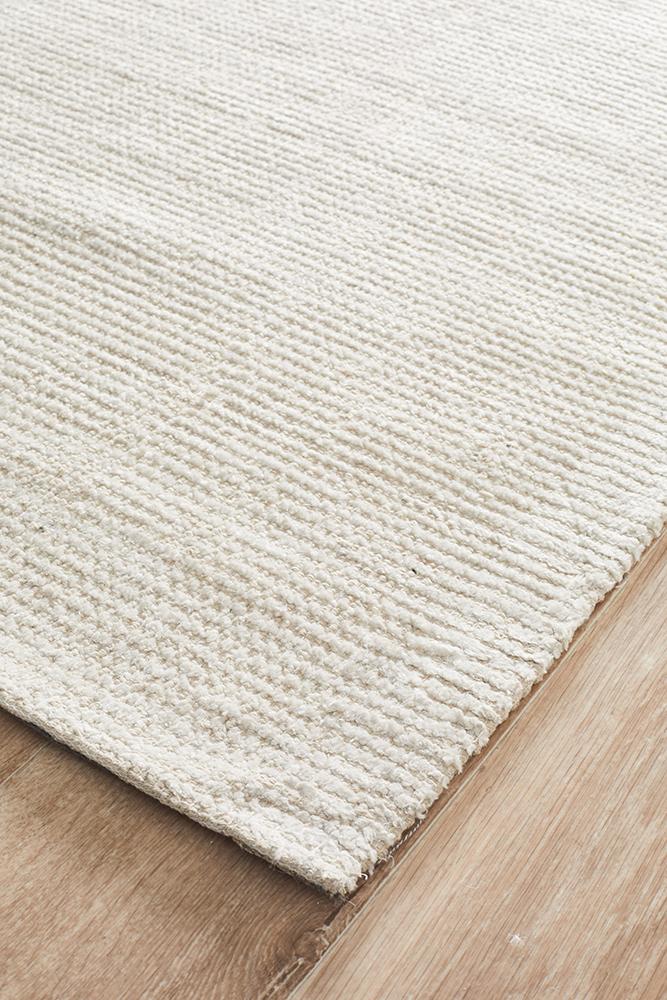 SOUTH HAMPTON Rug in Ivory Corner