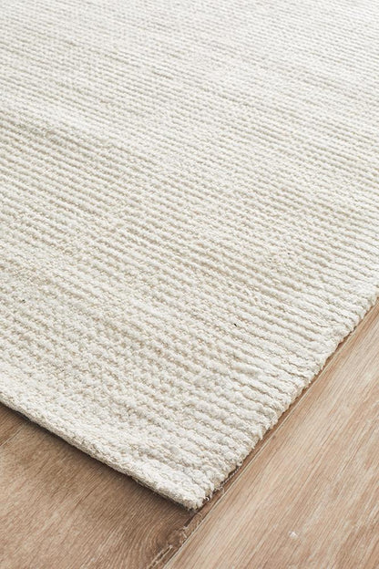 SOUTH HAMPTON Rug in Ivory Corner